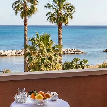 Palm Club Hotel 4*
